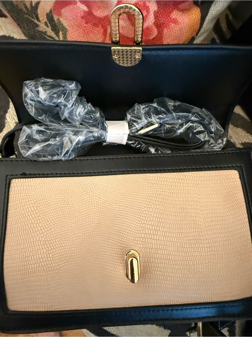 NWT Vegan Jules Kae Beige and Black Crossbody Bag - Picture 6 of 8